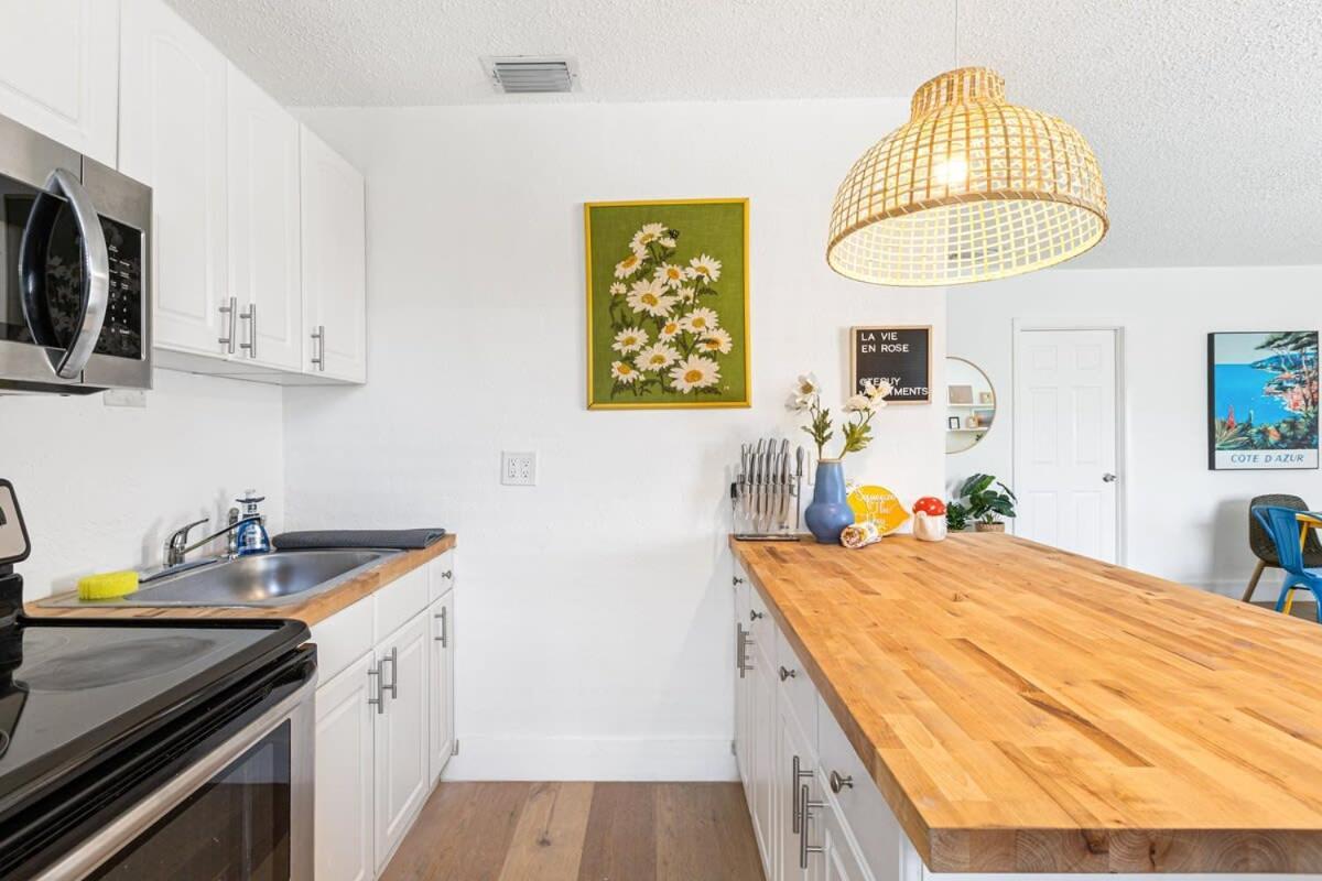 Lovely 2 Bedroom Condo In Sailboat Bend Fort Lauderdale Exteriör bild