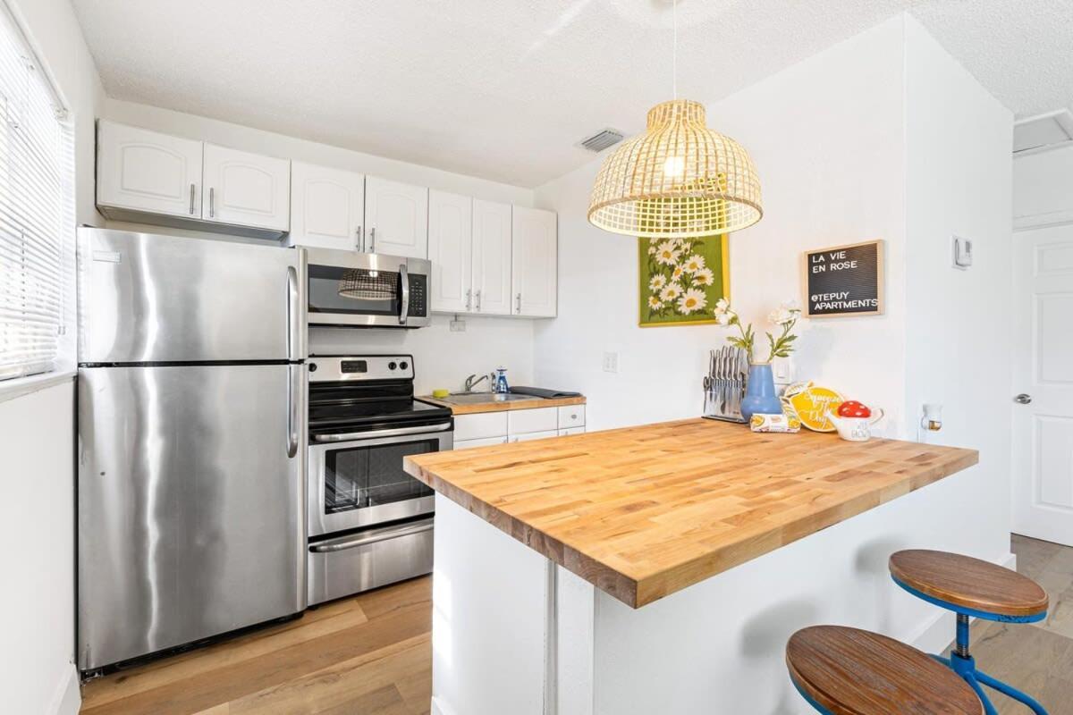 Lovely 2 Bedroom Condo In Sailboat Bend Fort Lauderdale Exteriör bild