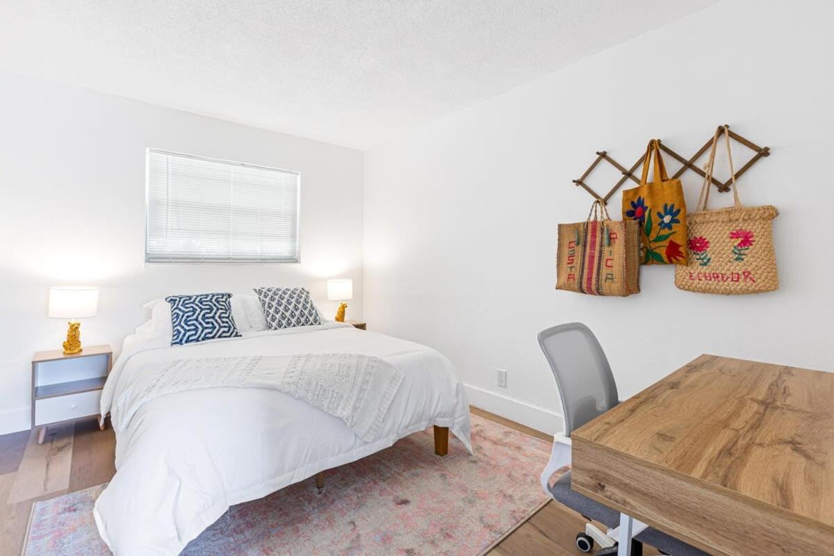 Lovely 2 Bedroom Condo In Sailboat Bend Fort Lauderdale Exteriör bild